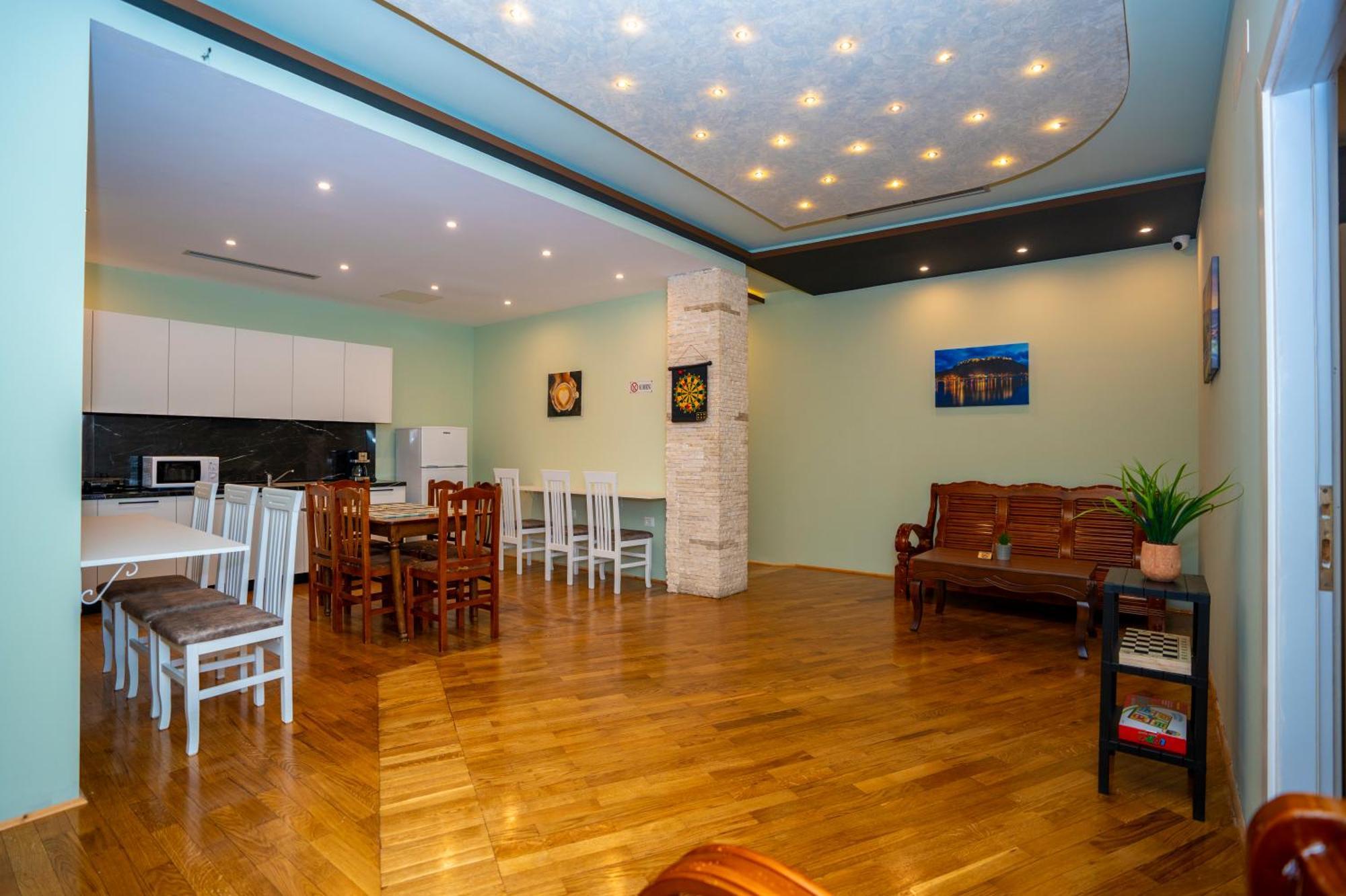 Terrace Hostel & Lounge Bar Shkodër Esterno foto